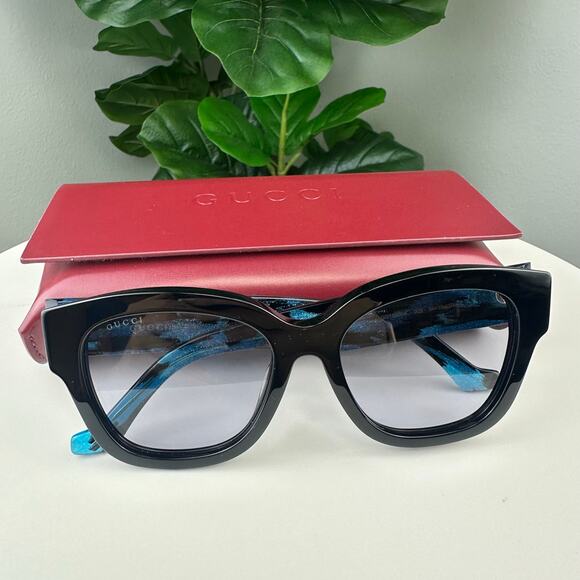 Gucci Eyewear Butterfly-Frame Sunglasses Black - Picture 3 of 3